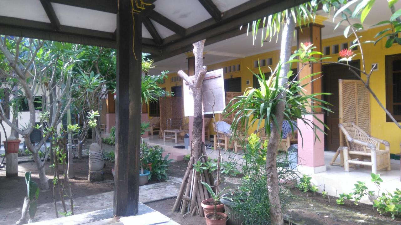 Koi Gili Guest House Джили Трауанган Екстериор снимка